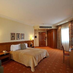 Deluxe Double or Twin Room City View